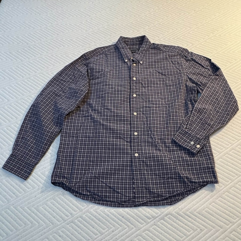 Eddie Bauer Mens Button Shirt 100% Cotton Blue Purple Plaid Size Large L EUC